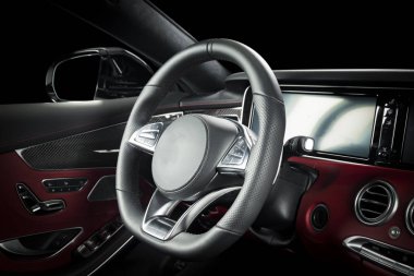 modern spor araba iç