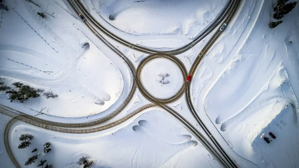 Εναέρια Κορυφή Άποψη Της Χώρας Διασταύρωση Των Οδικών Χειμώνα Χιόνι — Φωτογραφία Αρχείου