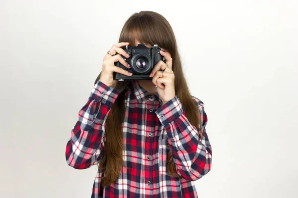Lány a régi kamera — Stock Fotó