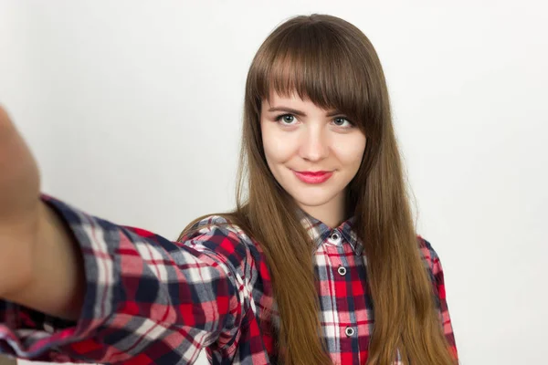 Frau macht Selfie — Stockfoto