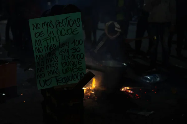 圣火之夜 哥伦比亚打击伊万 杜克的全国罢工 2019年11月23日 哥伦比亚波哥大 — 图库照片
