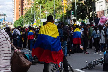 Protestoların altıncı günü, Ivan Duque hükümetinin reformlarına karşı ulusal grev, Dilan Cruz 'un 26 Kasım 2019' da çevik kuvvet polisi Bogota Kolombiya tarafından öldürülmesinin anısına