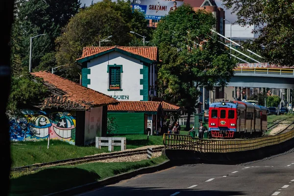 Станция Usaquen Богота Сабана Трейн Туристрен Северу Города Пассажиры Путешествуют — стоковое фото