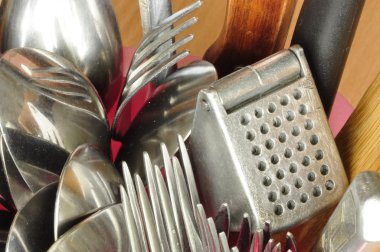 Çatal bıçak takımı standı.