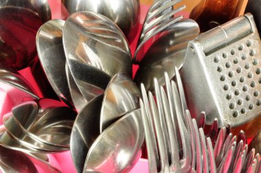 Çatal bıçak takımı standı.