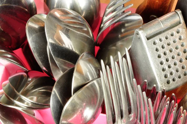 Çatal bıçak takımı standı.