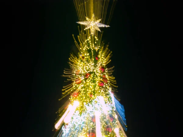 Zoom Irrumpió Luz Del Árbol Navidad Pino Artificial Con Estrella — Foto de Stock