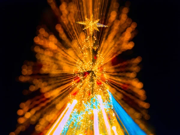 Zoom Irrumpió Luz Del Árbol Navidad Pino Artificial Con Estrella — Foto de Stock