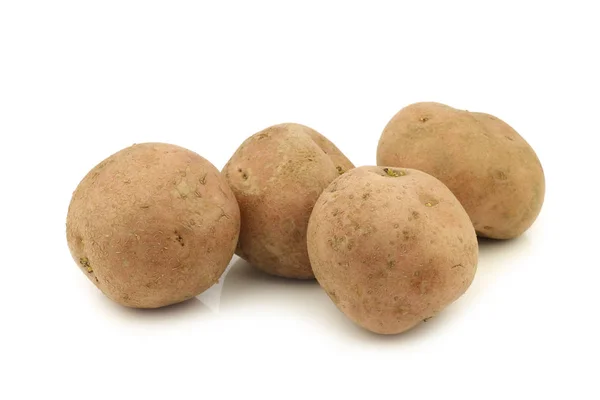 Frisch Geerntete Kartoffeln Auf Weißem Hintergrund — Stockfoto