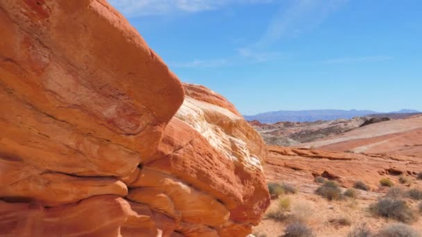 Movimiento en el área de reserva nacional Red Rock Canyon, estado de Nevada en el desierto de Mojave — Vídeo de stock