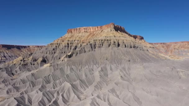 Factory Butte Of Steel Grey Mudstone Rocks Monument In Utah Desert Valley — Stock video