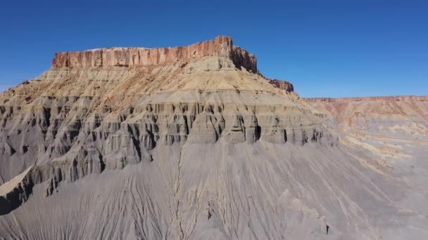 Factory Butte Of Steel Grey Mudstone Rocks Formation In Utah Desert Valley — Stock video