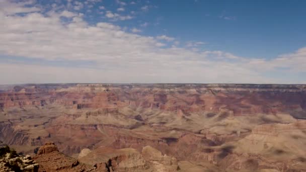 Czas ucieka z Wielkiego Kanionu Park Narodowy Arizona Usa Chmury unoszą się po niebie — Wideo stockowe