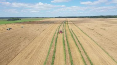 Tarımsal Tarım Makinesi Tarla Havası Görünümündeki Tahıl Ürünleri Hasatçısı