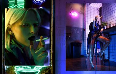 Moda silah Asya tarzı, gece city, neon ışıkları ve giyimleri, profesyonel model. Sokak moda stil.