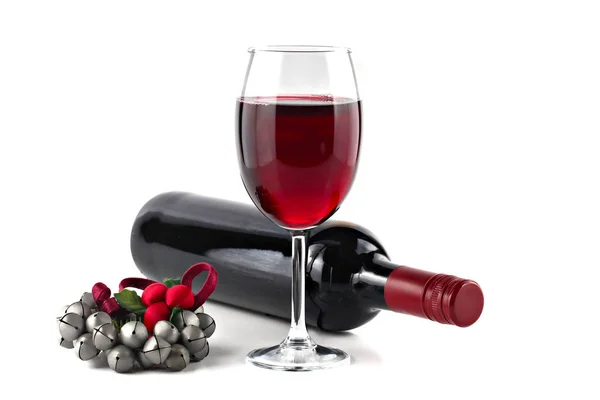 Red wine with Christmas ornament isolated on white background, s — Stock Photo, Image