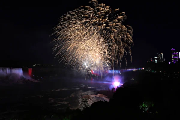 Spectacular Fireworks Niagara Falls Ontario Canada — Stock Photo, Image