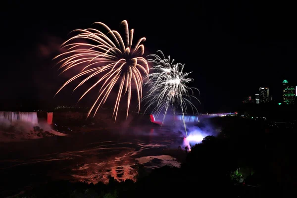 Spectacular Fireworks Niagara Falls Ontario Canada — Stock Photo, Image