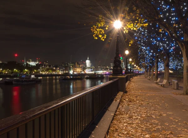 Natt London England Christmas Gränd London London Twilight — Stockfoto