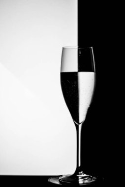 Fotoğrafta satranç tahtası