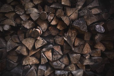 Kuru odun arka plan küme içinde günlüğe kaydeder.