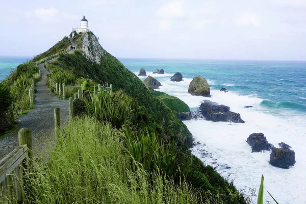 Nugget Point Lighthouse, South Island, Nova Zelândia — Fotografia de Stock