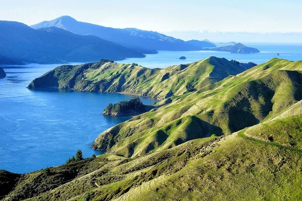 Fransızca Pass, Marlborough Sounds.New Zelanda üzerinden görünüm.