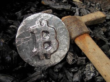 Bitcoin incelemesi. Bir madeni gerçek donanım ile