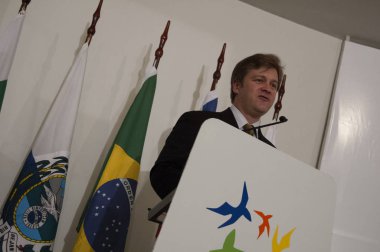 Coletiva ayık Obras ve Infraestrutura para o Pan 2007