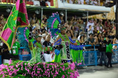 Rio, Brezilya - Mart 04, 2019: Sambodromo 'da Samba Karnavalı sırasında Mangueira