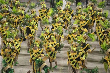 Rio, Brezilya - 21 Şubat 2020: Samba School Academicos do Cubango 'nun Marques de Sapucai Sambodromo' daki geçit töreni