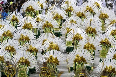Rio, Brezilya - 21 Şubat 2020: Samba School Academicos do Cubango 'nun Marques de Sapucai Sambodromo' daki geçit töreni