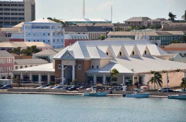 Nassau saman Market, Nassau, Bahamalar - 22 Eylül 2017: 2001 yılında bir yangından sonra onu yeniden inşa edildi. 