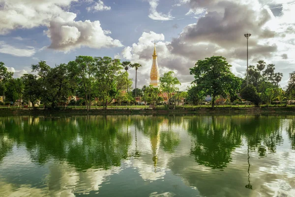 Wat Phra Αυτό Phanom Nakhonphanom, Ταϊλάνδη — Φωτογραφία Αρχείου