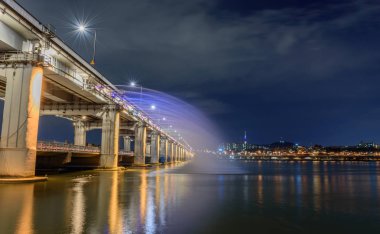 Gece Banpo köprüyü Seul, Kore