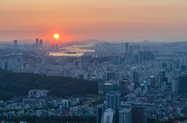 Kore, Seoul city ve namsan geceleri kule — Stok fotoğraf
