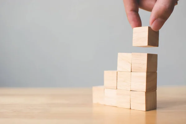 Hand Ordna Trä Block Stapling Toppen Med Träbord Affärsidé För — Stockfoto