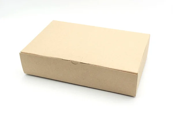 Kapalı Boş Karton Kahverengi Kutu Beyaz Arkaplanda Izole Edildi — Stok fotoğraf