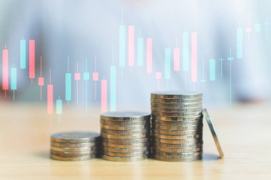 Tasarruf. Finansal iş yatırımı online ticaret. Sikkeler basamak büyüme değeri yığını