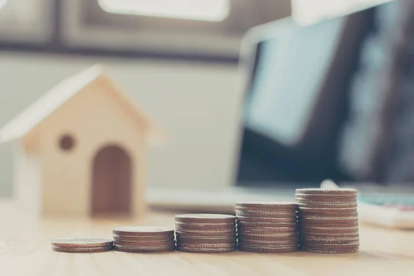 Investimento Immobiliare Ipoteca Casa Concetto Finanziario Money Coin Stack Gradino — Foto Stock