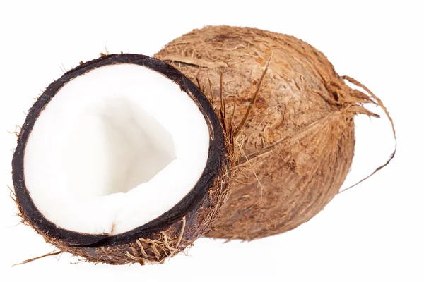 Frutas de coco isoladas sobre fundo branco, close-up — Fotografia de Stock