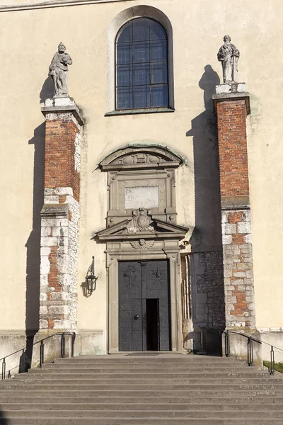 Benedictine abbey Krakow, Aziz Peter ve Paul Kilisesi, Polonya yakın Tyniec içinde — Stok fotoğraf