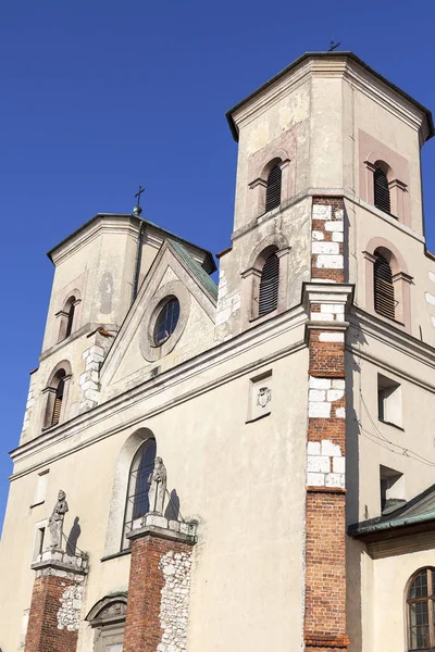 在 Tyniec 附近克拉科夫，圣徒彼得和保罗教堂，波兰的本笃会修道院 — 图库照片