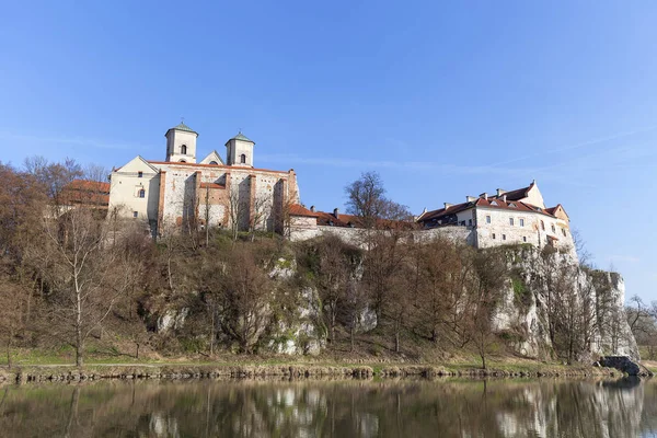 Abadía benedictina en Tyniec cerca de Cracovia, Polonia —  Fotos de Stock