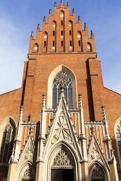 Chiesa della Santissima Trinità del XIII secolo, facciata, Cracovia, Polonia — Foto Stock