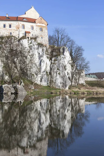 Abadía benedictina en Tyniec cerca de Cracovia, Polonia —  Fotos de Stock