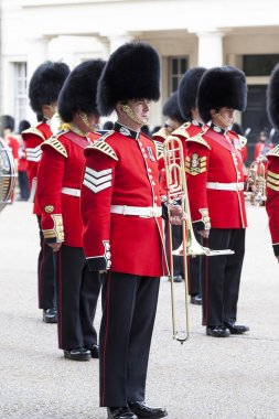 Londra Muhafız Buckingham Sarayı, Londra, Birleşik Krallık önünde tören değiştirme
