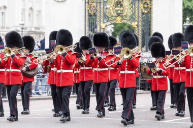 Londra Muhafız Buckingham Sarayı, Londra, Birleşik Krallık önünde tören değiştirme
