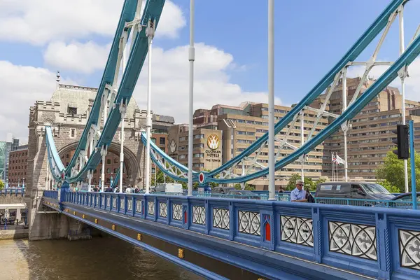 Tower Bridge on the River Thames, London, United Kingdom — Stock Photo, Image