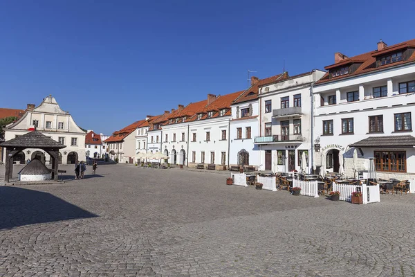 Markt in oude stad van Kazimierz Dolny in Wisła, Polen — Stockfoto